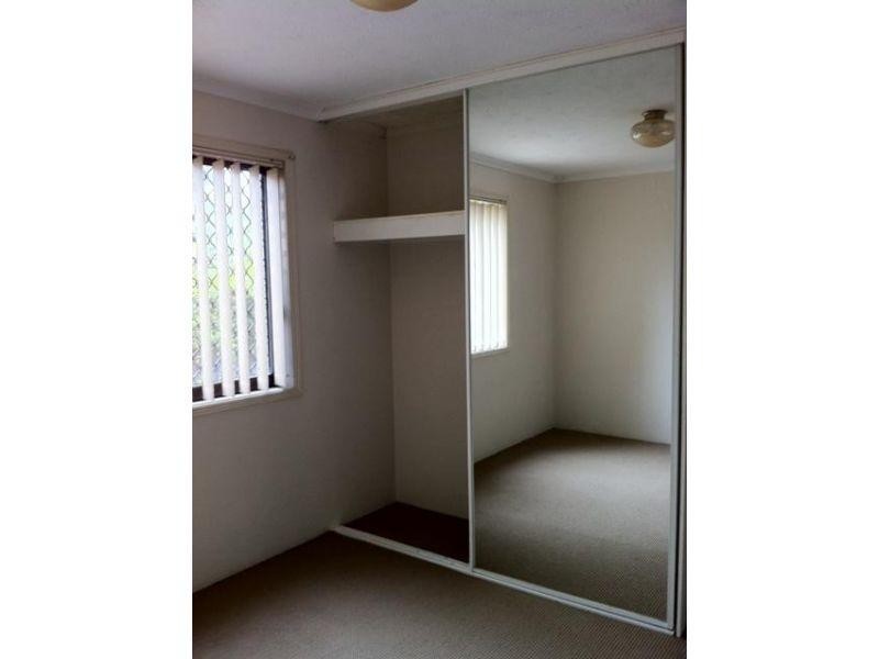 1/14 Brett Avenue, Labrador QLD 4215