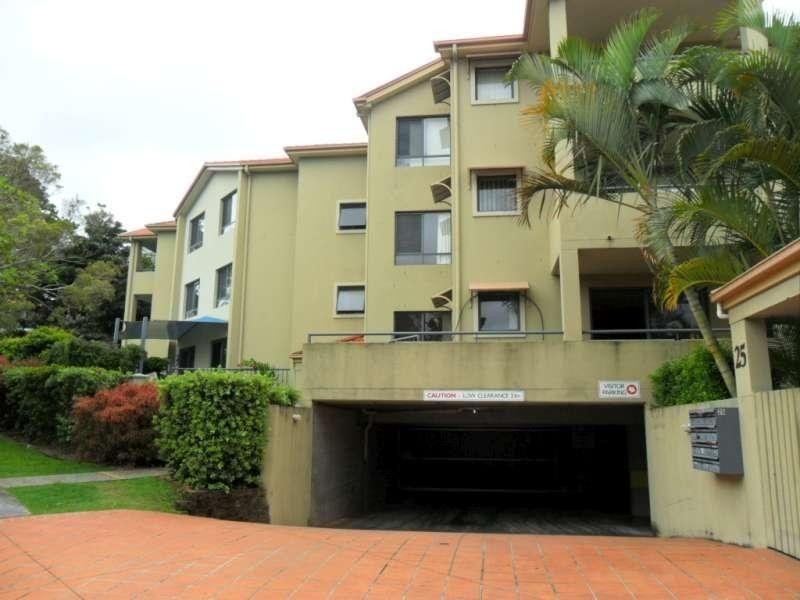 3/25 Chester Terrace, Southport QLD 4215