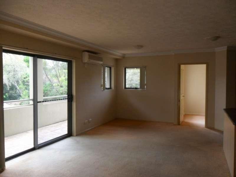 3/25 Chester Terrace, Southport QLD 4215