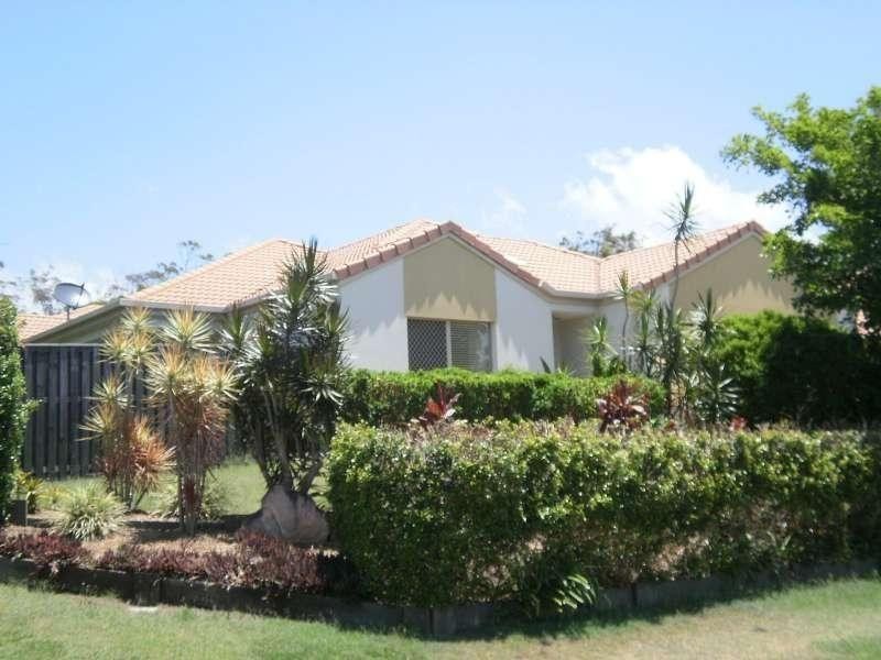 1/2 Pilar Court, Molendinar QLD 4214