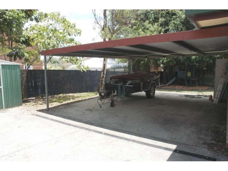 19 Eucalyptus Avenue, Varsity Lakes QLD 4227