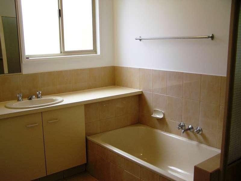 16/81 Olsen Avenue, Labrador QLD 4215