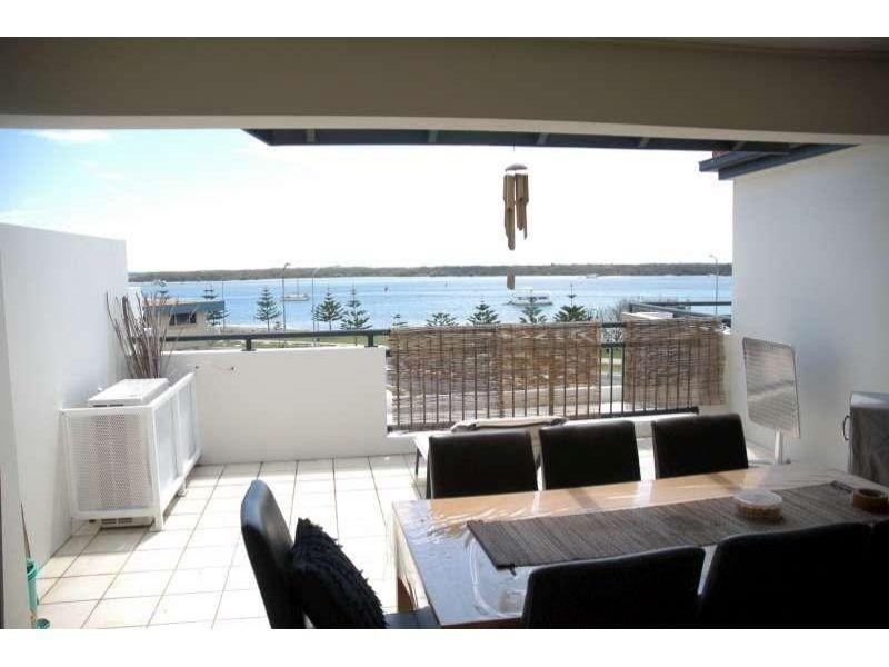 312/392 Marine Parade, Labrador QLD 4215