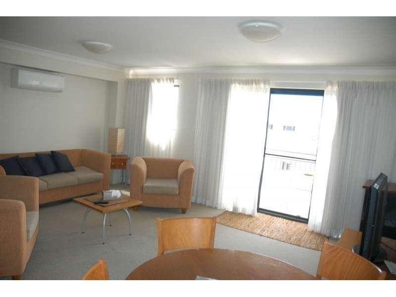 312/392 Marine Parade, Labrador QLD 4215