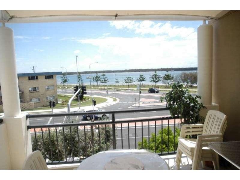 312/392 Marine Parade, Labrador QLD 4215