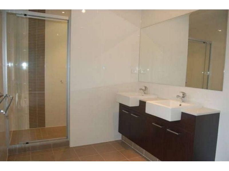 28 Peregrine Crescent, Coomera QLD 4209