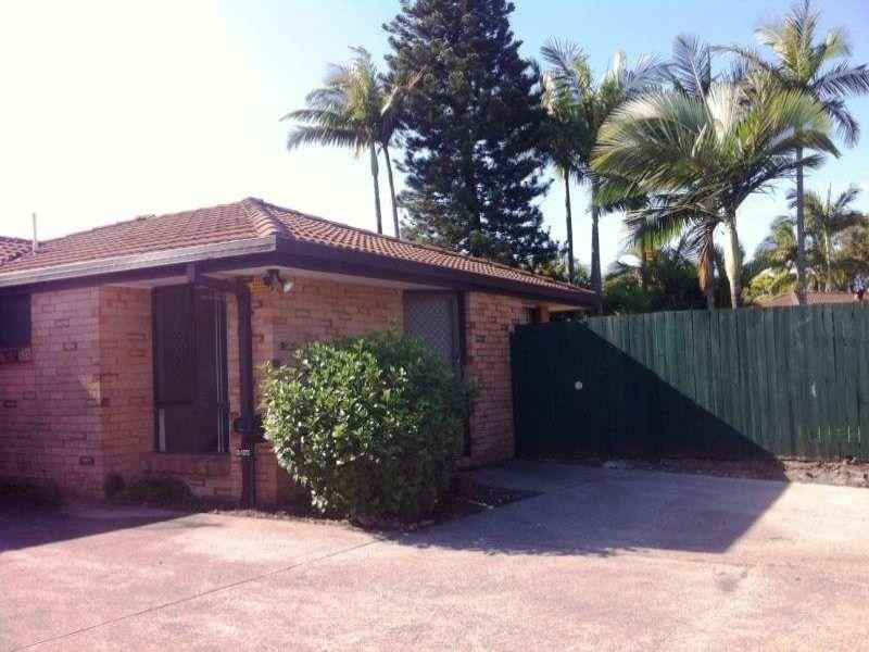 2/173 Musgrave Avenue, Labrador QLD 4215