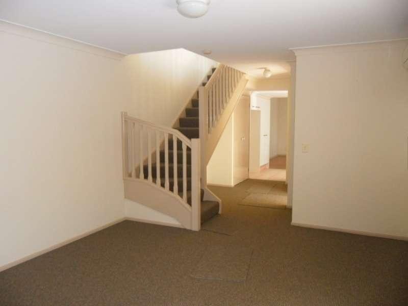 2/202 High Street, Southport QLD 4215