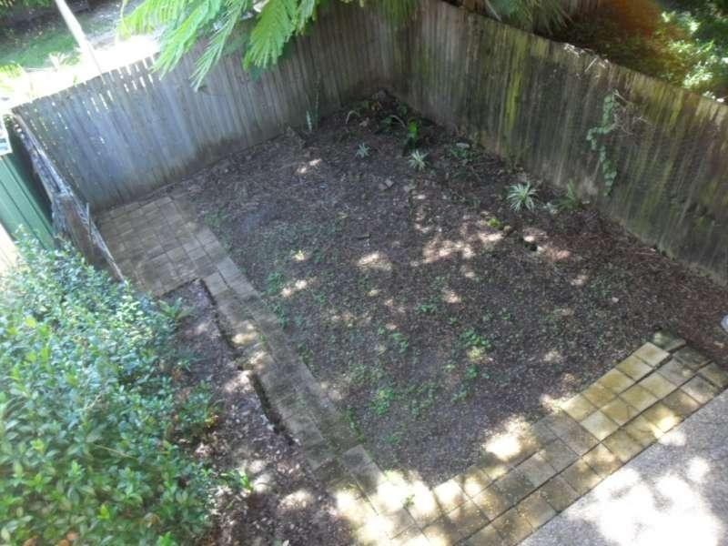 2/202 High Street, Southport QLD 4215