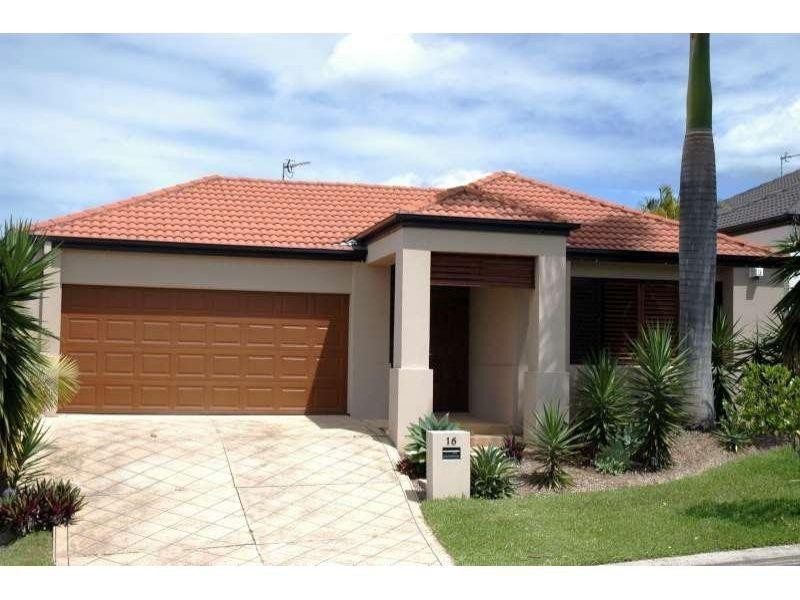 16 Palma Crescent, Varsity Lakes QLD 4227