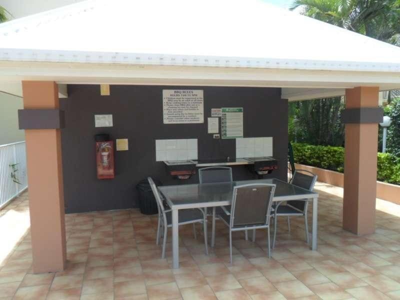 22/11-19 Taylor Street, Biggera Waters QLD 4216