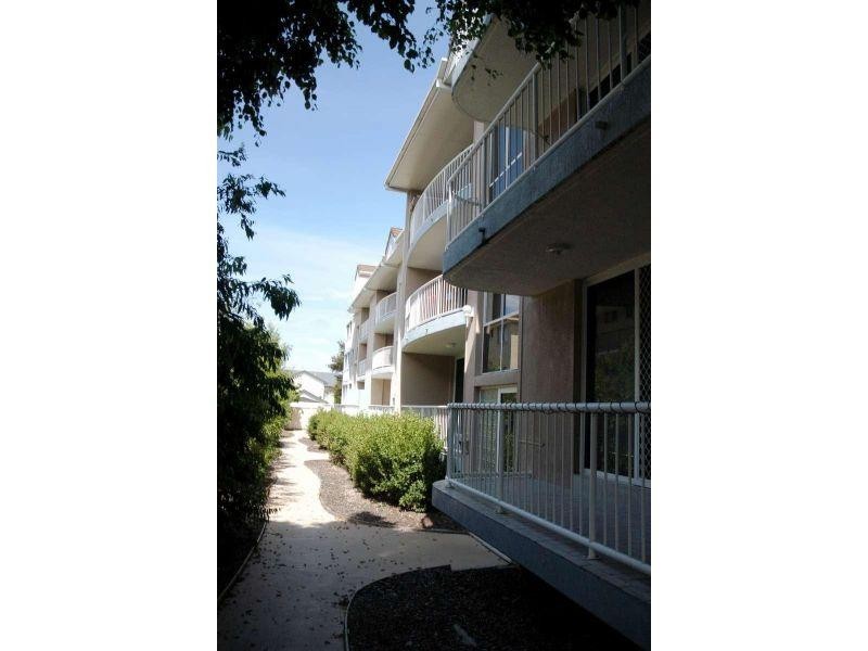 10/111 Frank Street, Labrador QLD 4215