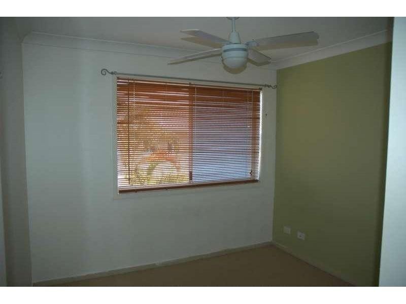10/111 Frank Street, Labrador QLD 4215