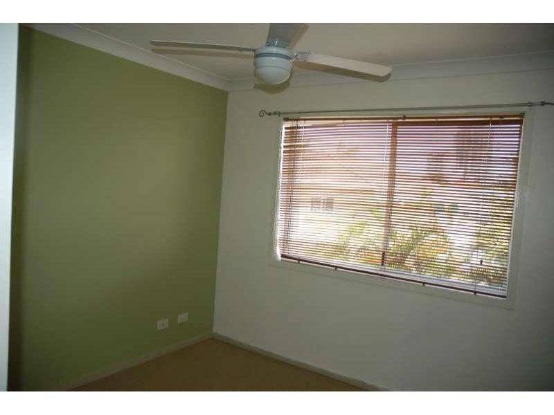 10/111 Frank Street, Labrador QLD 4215