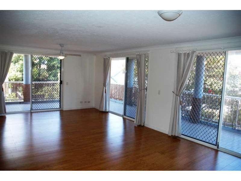 10/111 Frank Street, Labrador QLD 4215