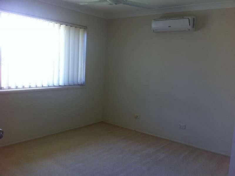 27 Clear River Boulevard, Ashmore QLD 4214