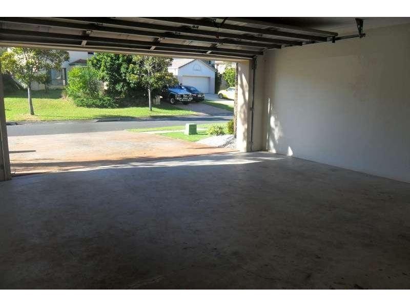 27 Clear River Boulevard, Ashmore QLD 4214