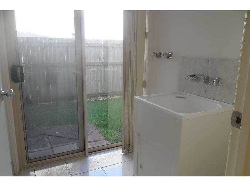 27 Clear River Boulevard, Ashmore QLD 4214