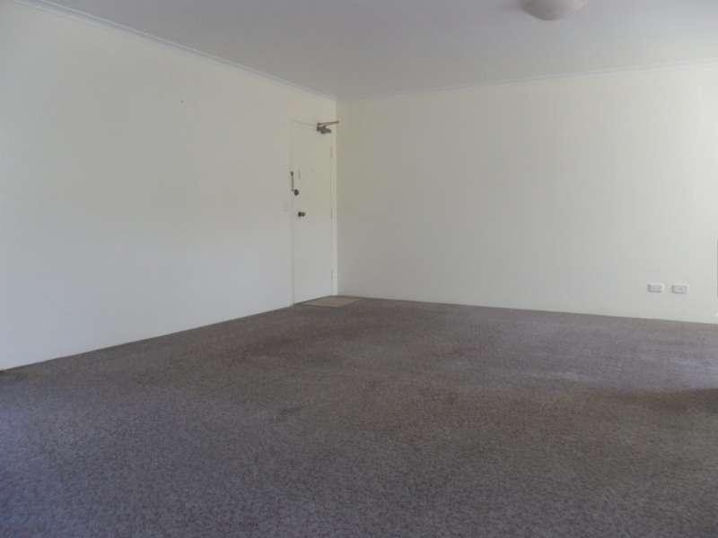 9/25 Imperial Parade, Labrador QLD 4215