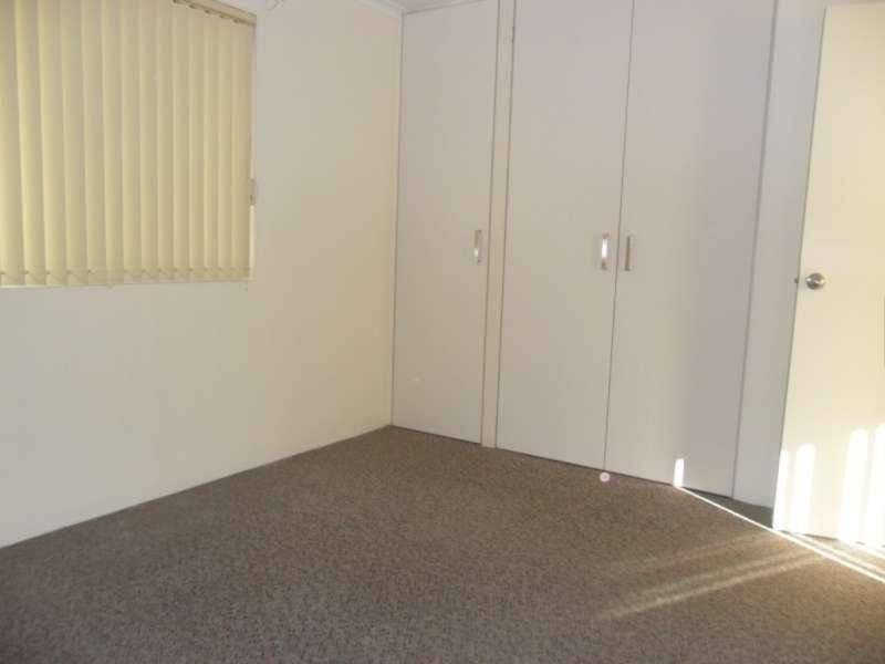 9/25 Imperial Parade, Labrador QLD 4215