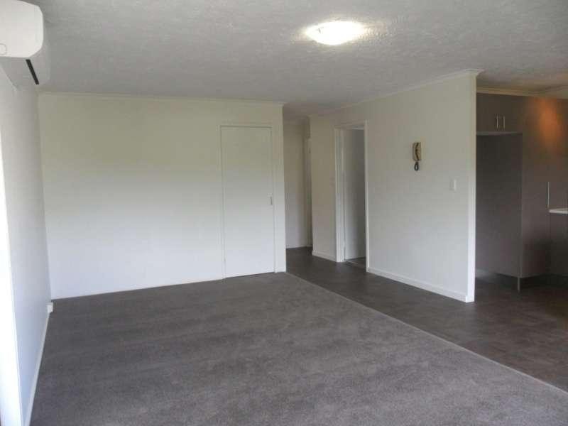 8/20 Bright Avenue, Labrador QLD 4215