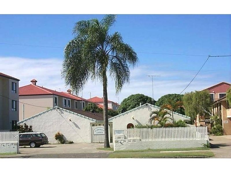 3/215 Scarborough Street, Southport QLD 4215