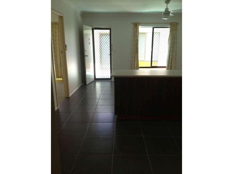 3/215 Scarborough Street, Southport QLD 4215