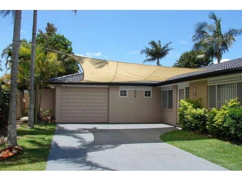 7 McCleary Street, Bundall QLD 4217