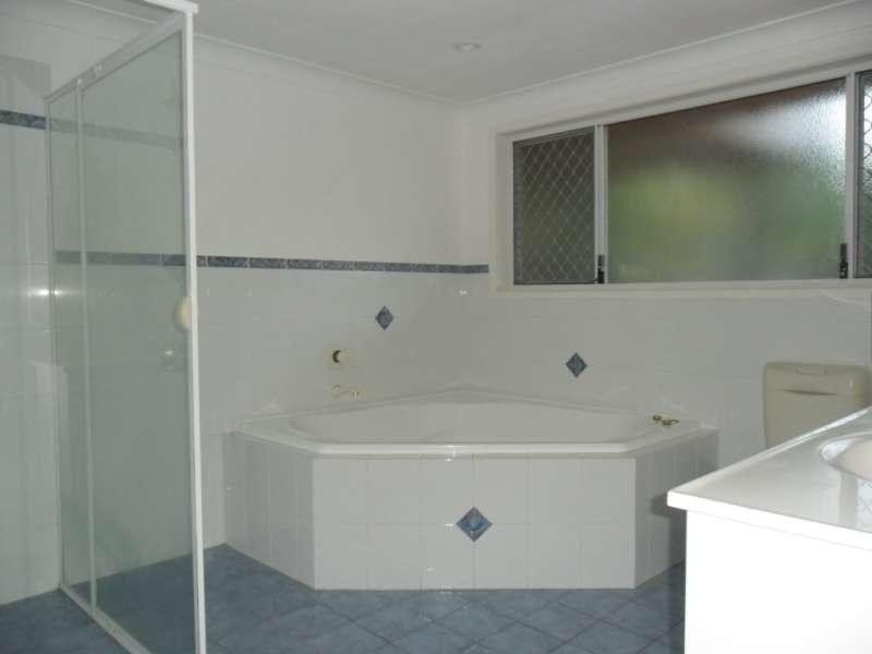 7 McCleary Street, Bundall QLD 4217