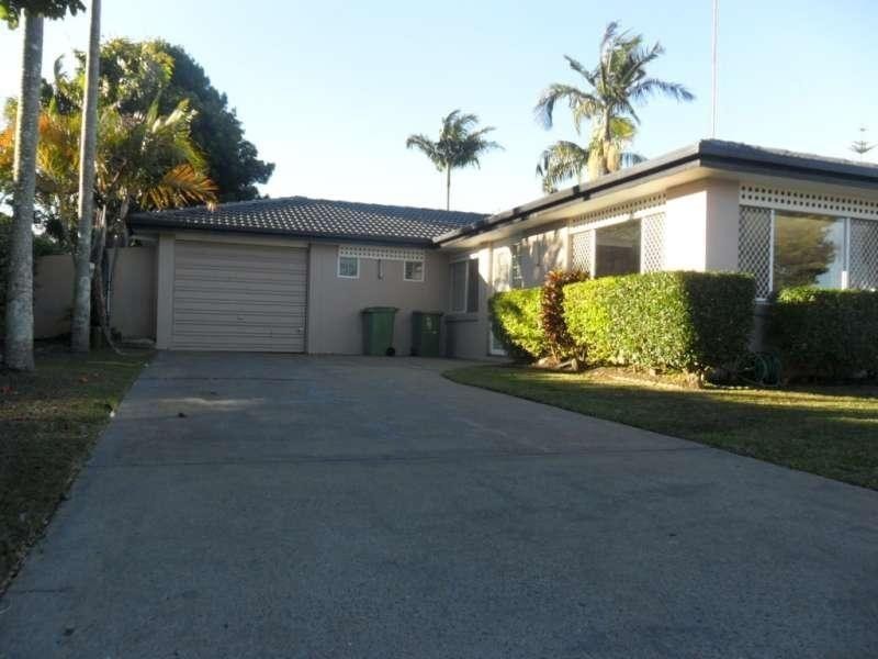 7 McCleary Street, Bundall QLD 4217