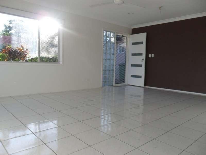 7 McCleary Street, Bundall QLD 4217