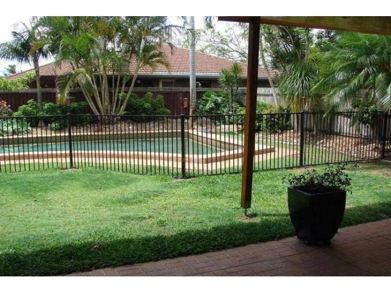 7 McCleary Street, Bundall QLD 4217