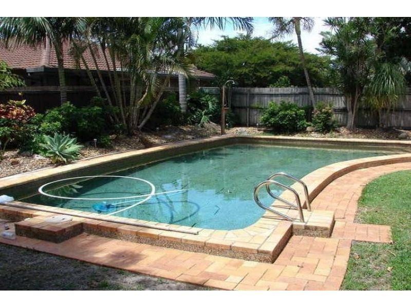 7 McCleary Street, Bundall QLD 4217