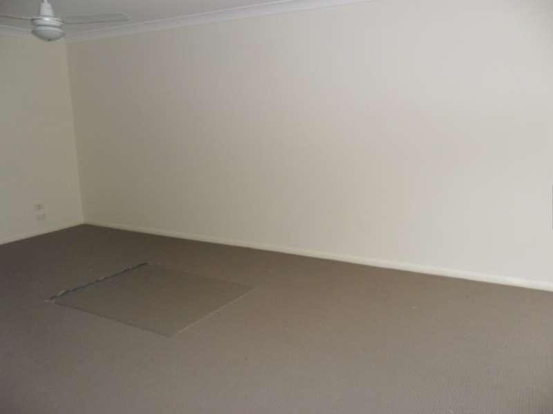 1/9 Jannie Court, Labrador QLD 4215