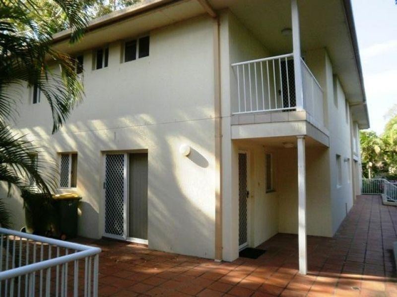 3/61 Imperial Parade, Labrador QLD 4215
