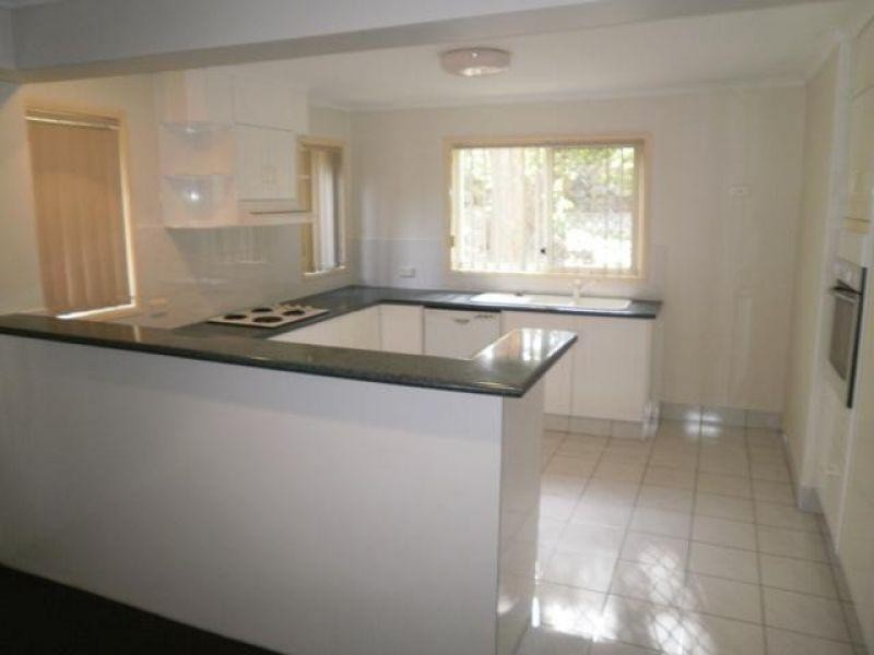 3/61 Imperial Parade, Labrador QLD 4215