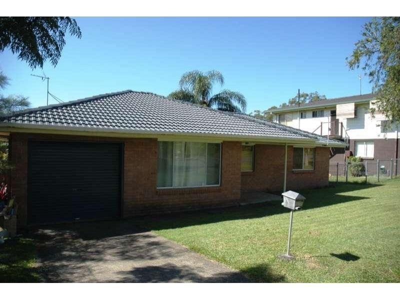 9 Mitchell Avenue, Molendinar QLD 4214