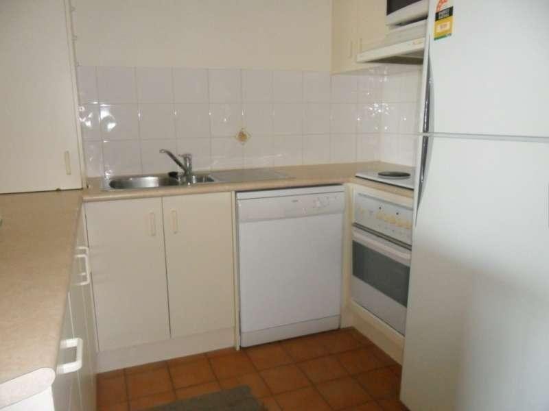 17/45 Pohlman Street, Southport QLD 4215