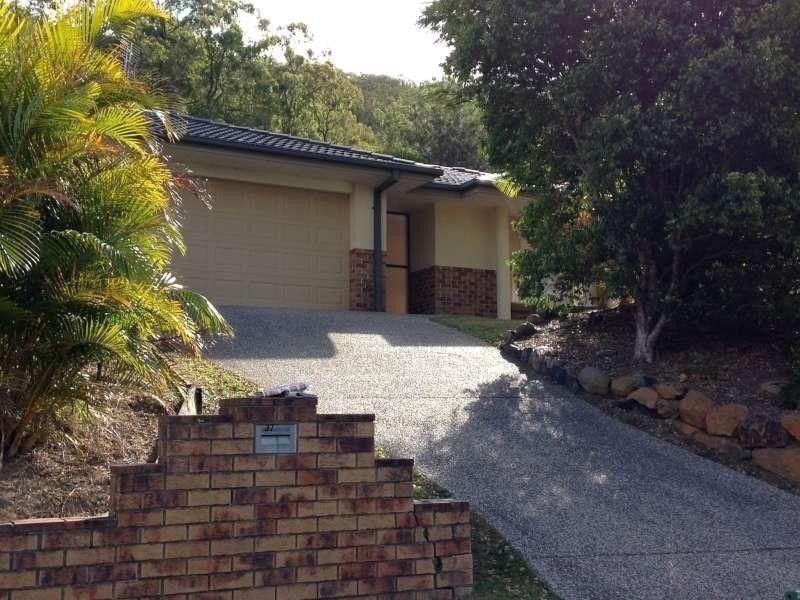 37 Davis Cup Court, Oxenford QLD 4210