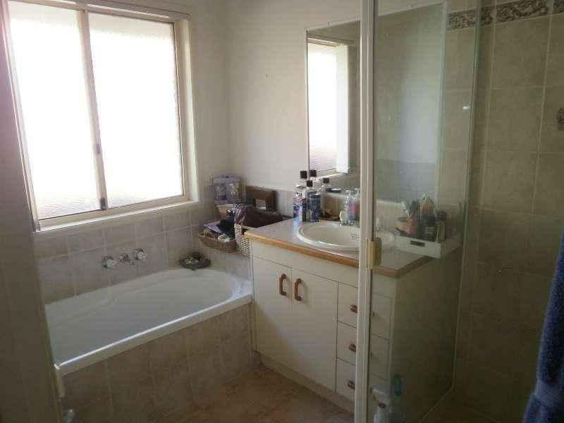 14 Palmerston Drive, Pacific Pines QLD 4211