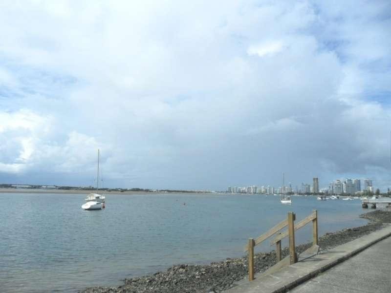 16 Bright Avenue, Labrador QLD 4215