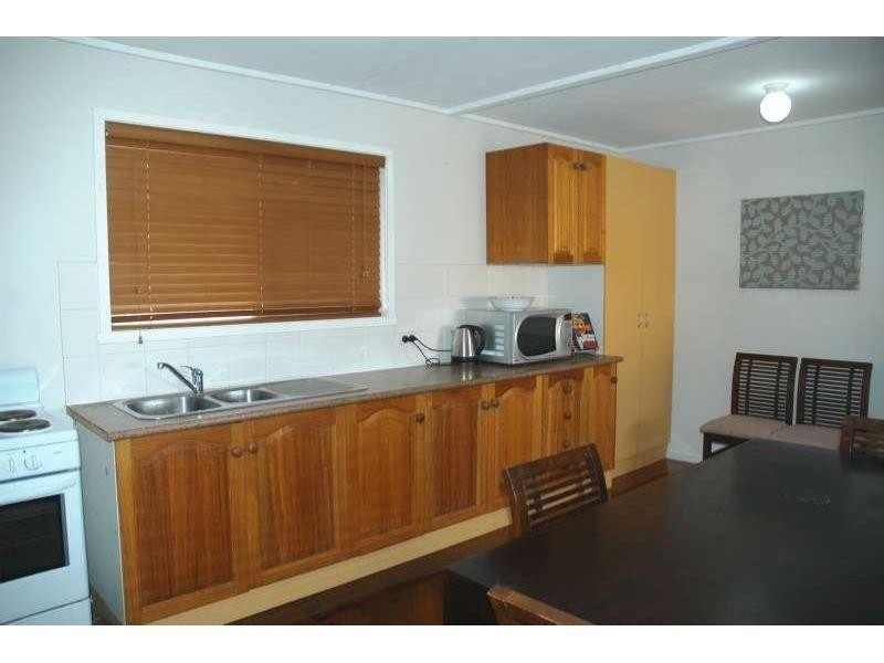 11 Myall Street, Southport QLD 4215