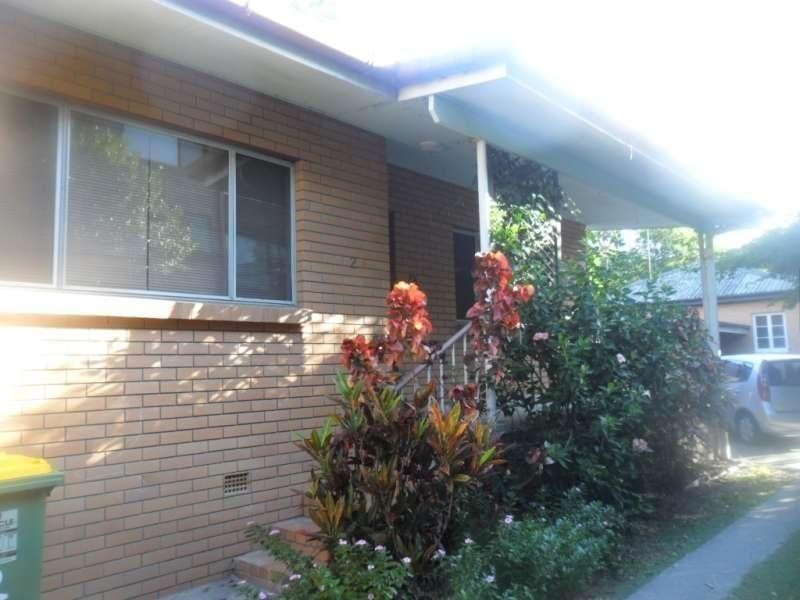 2/158 Frank Street, Labrador QLD 4215