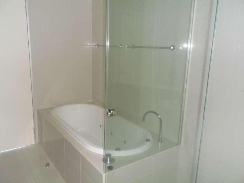 2203/4 Wahroonga Place, Surfers Paradise QLD 4217