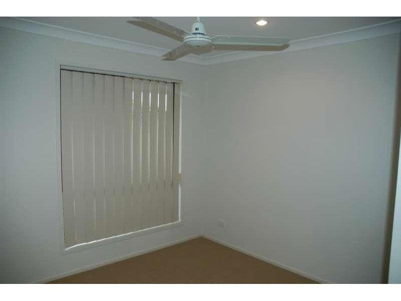 1/34 Bushgum Crescent, Upper Coomera QLD 4209