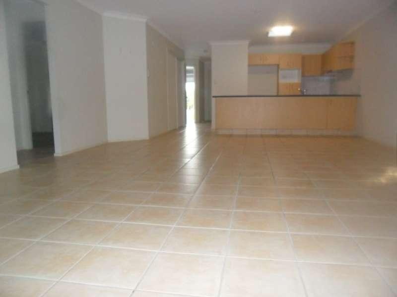 1/34 Bushgum Crescent, Upper Coomera QLD 4209