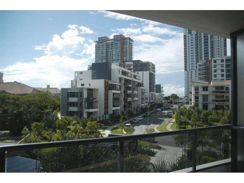 610/2 Aqua Street, Southport QLD 4215
