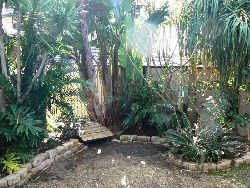 9 Katie Court, Arundel QLD 4214