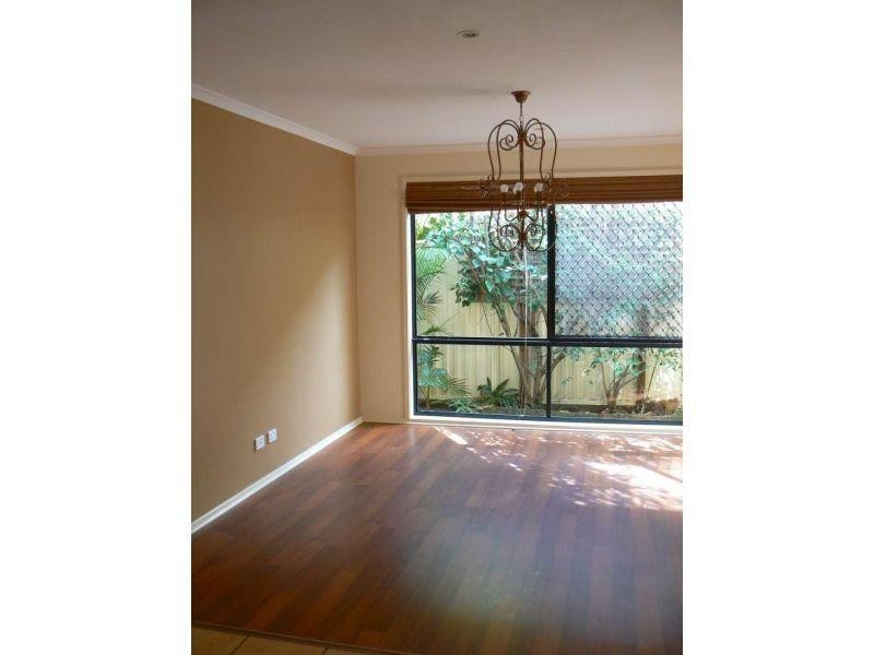 9 Katie Court, Arundel QLD 4214