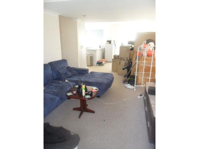 8/13-17 Brown Street, Labrador QLD 4215